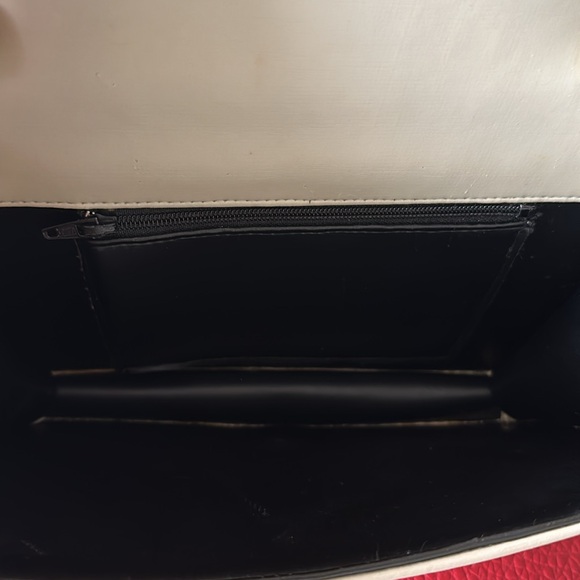 Vtg Chanel Victory Hook P.K. 3940 70-80’s cream leather shoulder bag - Picture 12 of 16